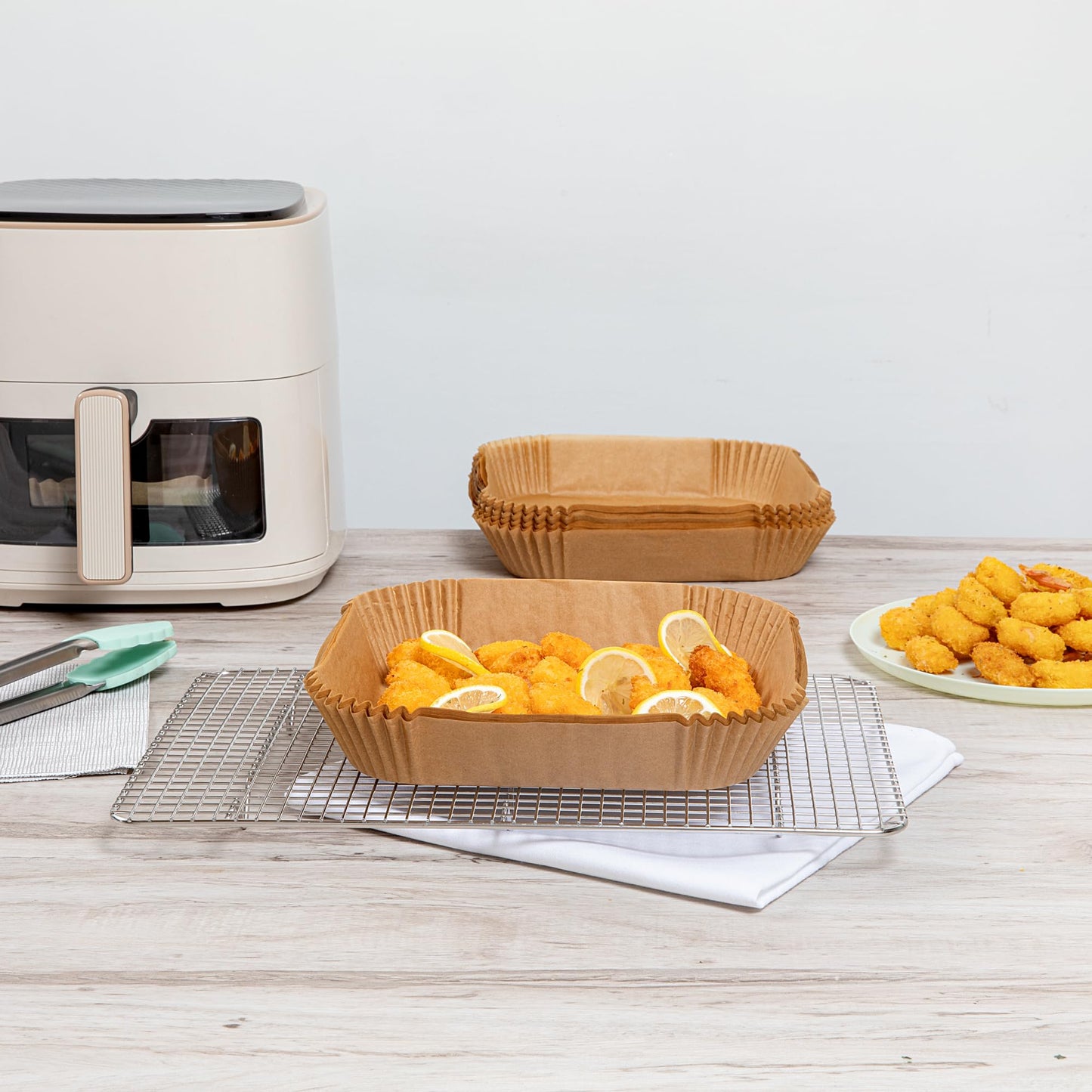 Restaurantware-Pastry Tek 8.1 x 8.1 x 1.8 Inch Air Fryer Liners, 100 Square Air Fryer Baskets - No-Stick Silicone Coating, Unbleached, Food-Grade Paper Liners, For Steamer, Microwave, Oven, Fry Pan