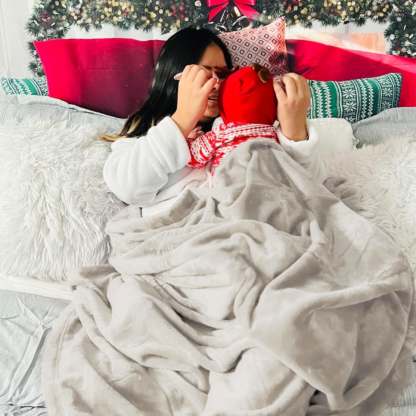 Bedsure GentleSoft Fleece Blanket - Lightweight Plush Cozy California King Size, 102x96 Inches