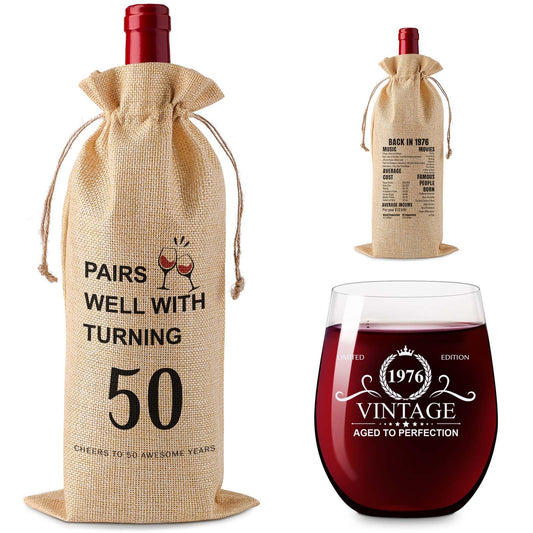 kwsnatel Birthday Gifts for Women Men 50th Anniversary Decorations Gifts 1976 Vintage Wine Gift Set 50 Year Old Birthday Gifts for Her Him Back in 1976 Burlap Drawstring Wine Bag and 15 OZ Wine Glass