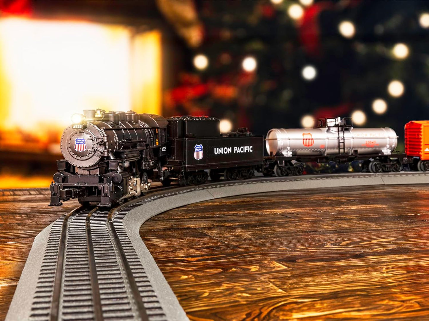 Lionel Union Pacific Flyer LionChief Electric O Gauge Train Set - Bluetooth 5.0 Remote Control