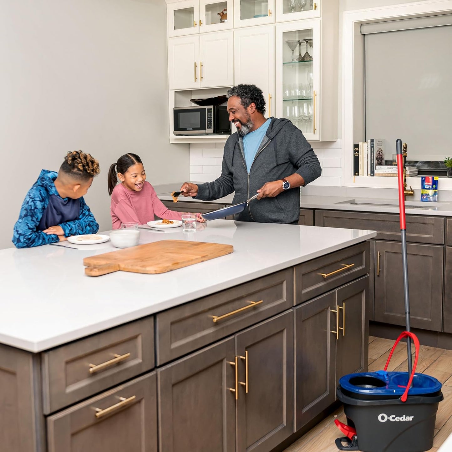 O-Cedar RinseClean Spin Mop System - Effortless Cleaning with Water | Eliminates 99% of Bacteria