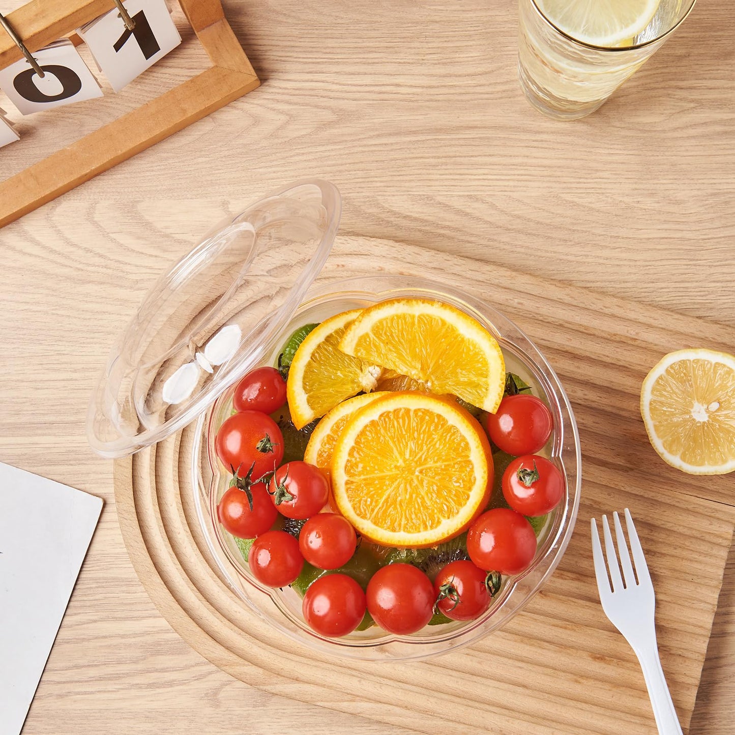 Jaluxing [48 oz. 50 Sets Clear Plastic Salad Bowls with Airtight Lids Disposable To Go Mixing Containers Serving for Fruit, Quinoa, Lunch and Meal Prep