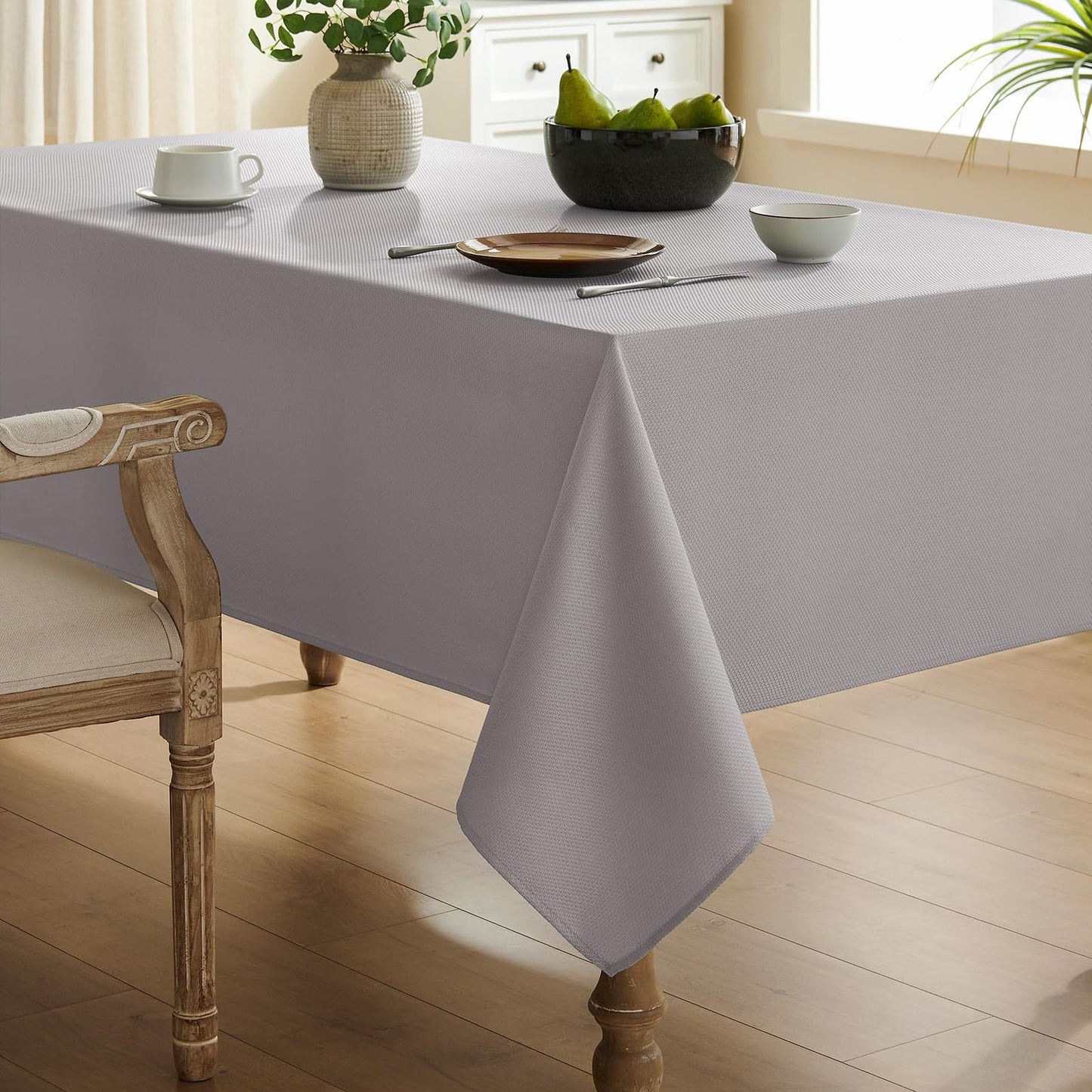Veblandy Textured Tablecloth Rectangle Waterproof Table Cloth, Washable Table Cover Wrinkle Free Fabric Tabletop Decoration for Kitchen, Dining, Wedding, Parties, 52 x 70 Inch, Light Grey