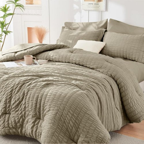HYMOKEGE Queen Comforter Set - Luxury 7-Piece Linen Bedding Set with Seersucker Design | All-Season Comfort