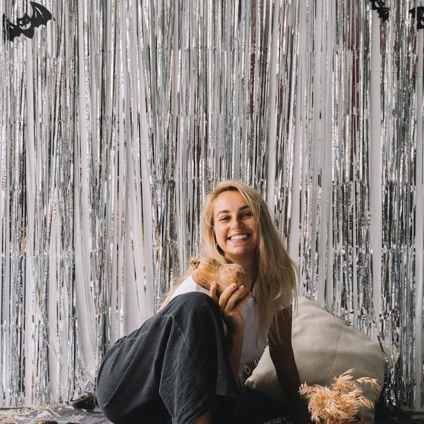 20 Pack Silver Foil Curtain Backdrop 3.2ft x 8.2ft Foil Fringe Backdrop Curtain Metallic Tinsel Foil Fringe Curtains Streamer Backdrop Curtains for Birthday Party Decorations Photo Booth (Silver)