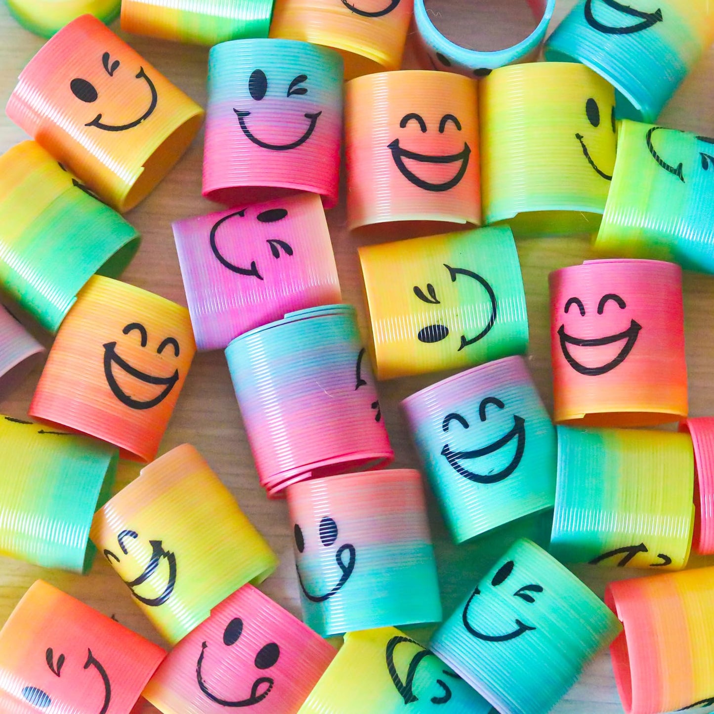 Cocurb 25 Pcs Mini Spring Party Favors for Kids 4 to 8 Fun Goodie Bag Stuffers for Birthdays, Classroom Prizes, and Small Toys Present