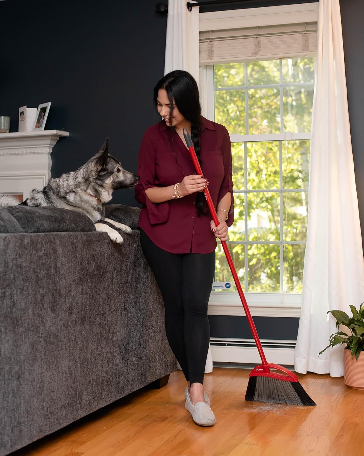 O-Cedar Pet Pro Broom - Step-On Dustpan for Effortless Cleaning | Removes 99% Pet Hair | Ideal for Cat & Dog Owners