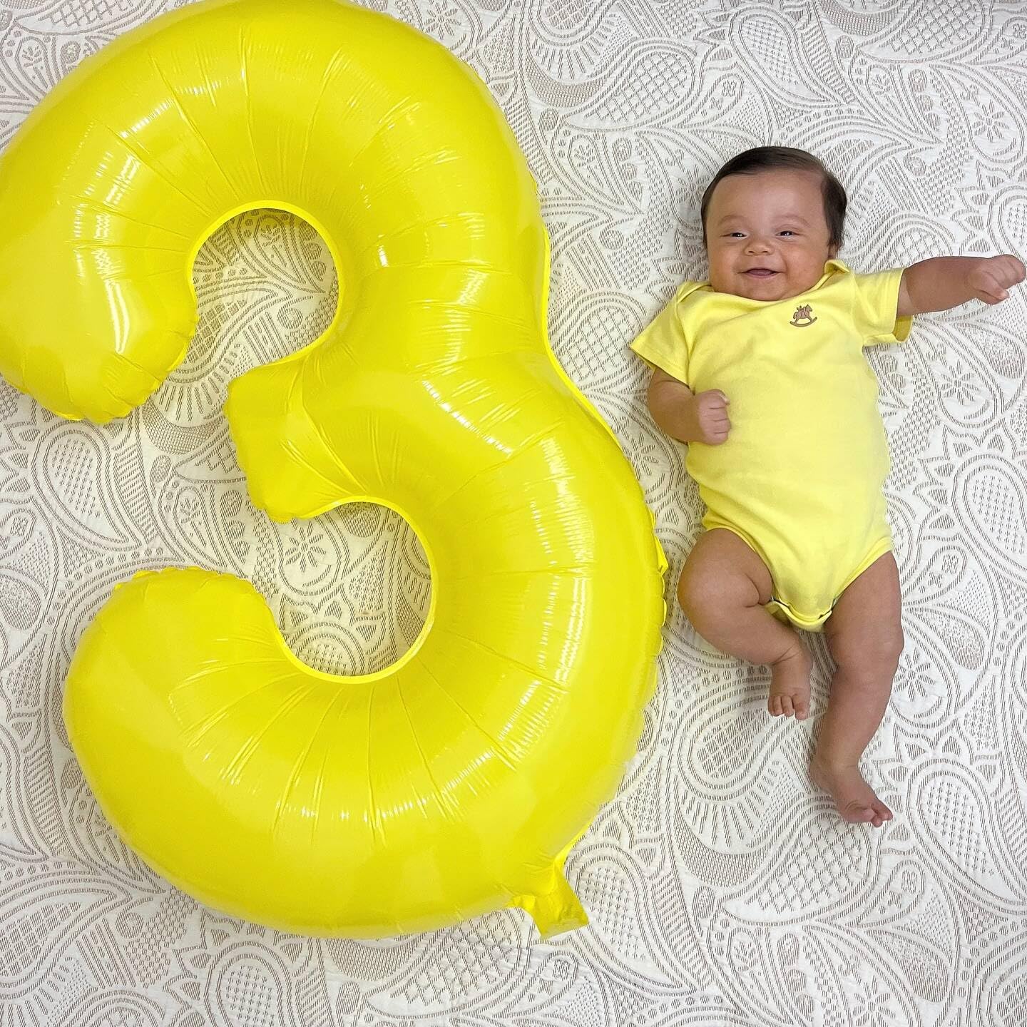 Yellow Number 9 Balloon 40 Inch, 9th Birthday Party Decorations for Children, Giant 9 Foil Balloon for Party Supplies