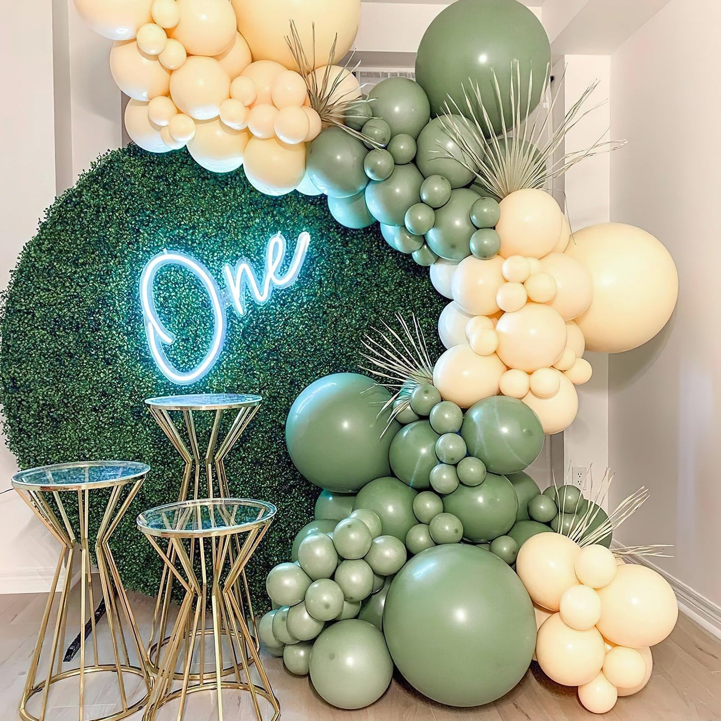 PartyWoo Dusty Green Balloons 100 pcs Different Sizes of 18 12 10 5 Inch Matte Sage Olive Boho Green Eucalyptus Latex Balloon Arch Kit Garland for Wedding Baby Shower Party Decorations Green-F03