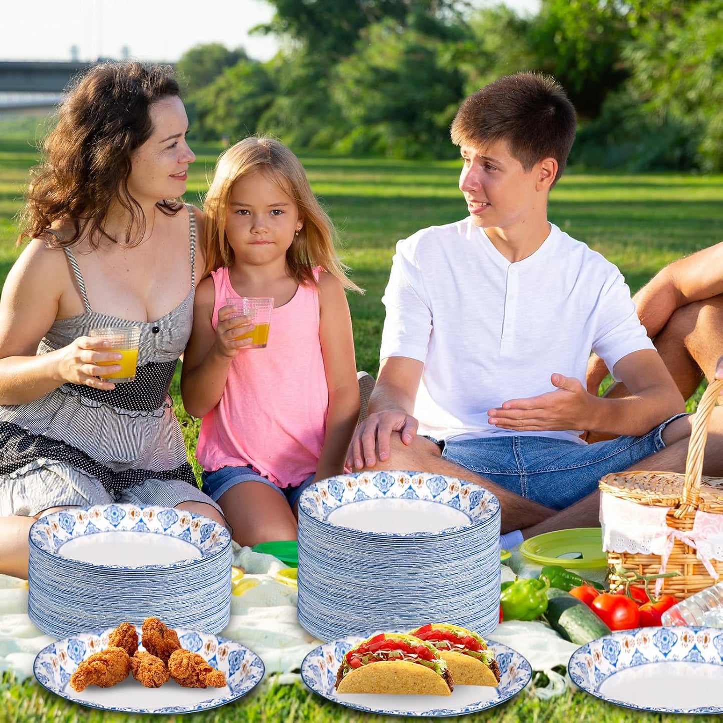 Skiennix 10-Inch Blue Floral Paper Plates - 50 Pack Heavy-Duty Disposable Tableware for Parties & Events