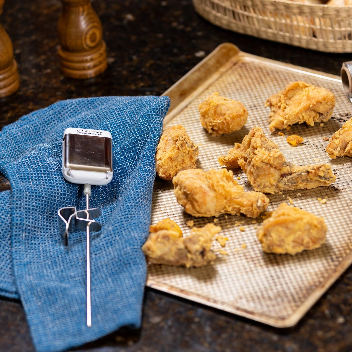 Maverick Digital Deep Fry & Candy Thermometer,14 Pre-Programmed Settings, 8 inch Stainless Steel Probe, Fold-Up Splatter Shield, Large Digital Display, Audible Temp Alert