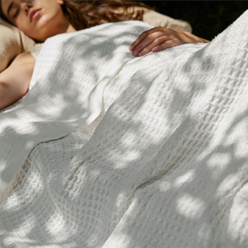 Bedsure Gentlesoft 100% Cotton Blanket - Cooling, Breathable & Soft Queen Size, White, 90x90 Inches