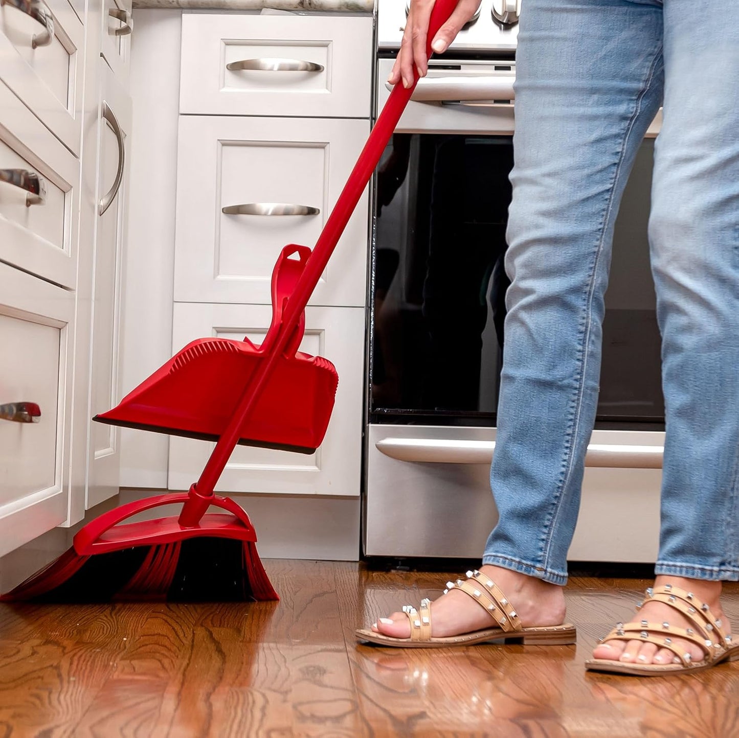 O-Cedar One Sweep Broom - Lightweight Step-On Dustpan for Effortless Cleaning | Ideal for Pet Owners