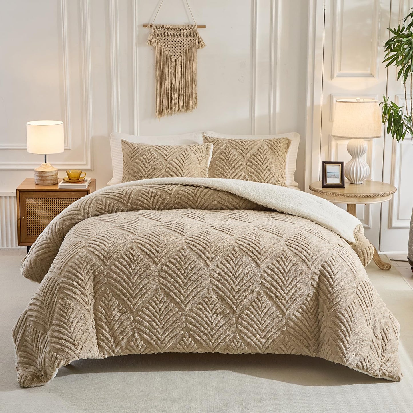 Tan Fluffy Sherpa Queen Size Blanket, Fuzzy Cozy Soft Faux Fur Bed Blanket with Pillowcases, Shaggy Velvet Thick Warm Plush Bedding for Winter (Tan, 88x88 inches + 2 Pillowcases)