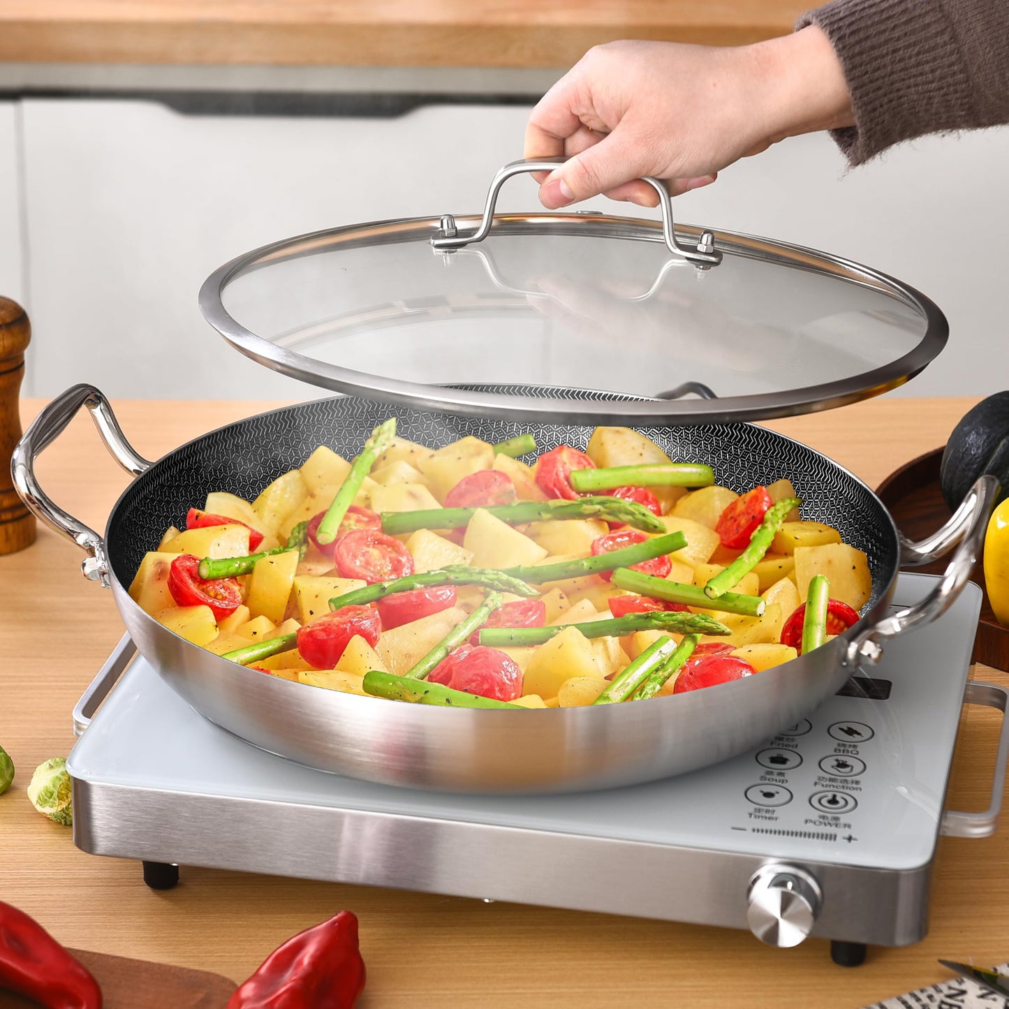 Inqibee 13-Inch Hybrid Tri-Ply Stainless Steel Paella Pan with Lid, Ceramic Non Stick Large Skillet, Induction Cooking Pan, Anti-Scratch, Dishwasher and Oven Safe
