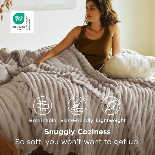 Bedsure GentleSoft Queen Size Blanket - Cozy Beige Fleece Throw, Perfect for Women and Girls, 90x90 Inches