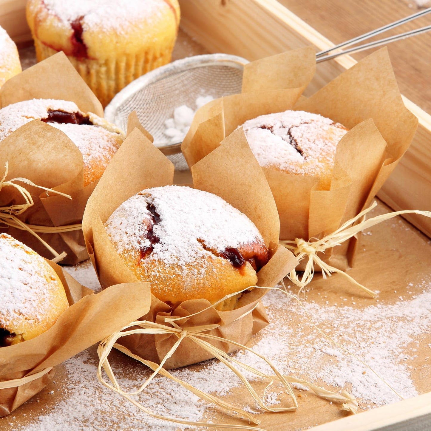 600 Pcs Tulip Muffin Liners Brown Cupcake Liners for Baking, Standard Size Parchment Paper Cup Cake Liner for Party, Christmas