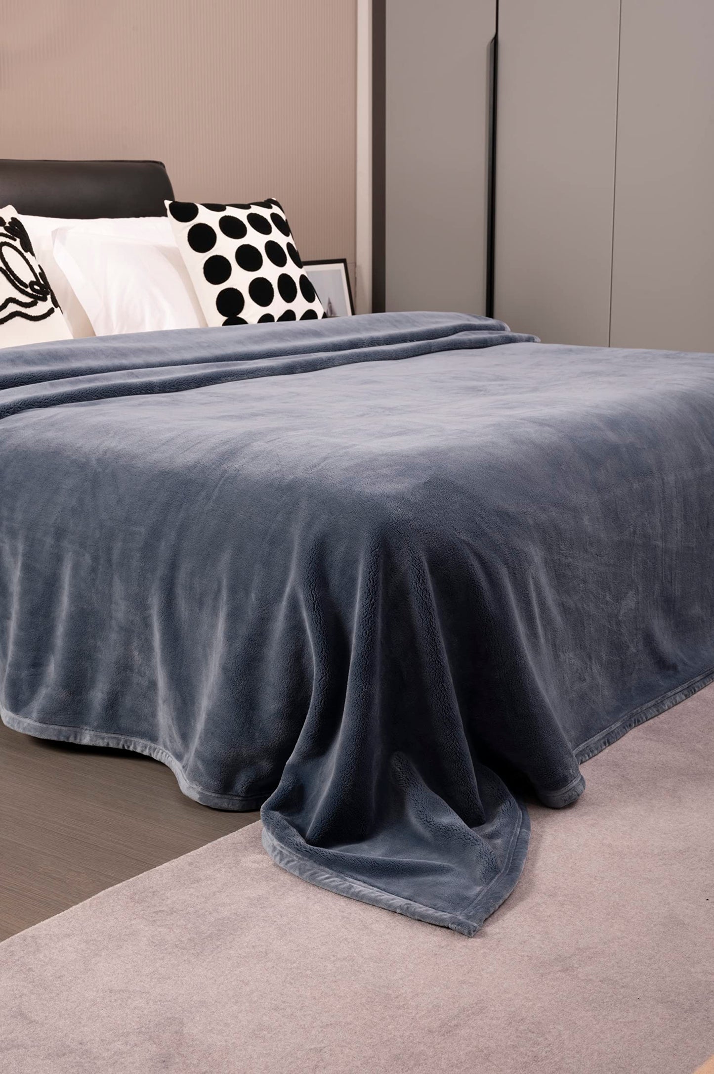 Mellowdy Extra Thick Hearty Plush Flannel Blanket (Burnt Orange, 60x80) - 500GSM Twin Size Warm Blanket for Winter, Fall | Soft, Fluffy, Cuddly, Perfect for Bed, Oversized Throw for Couch, Sofa