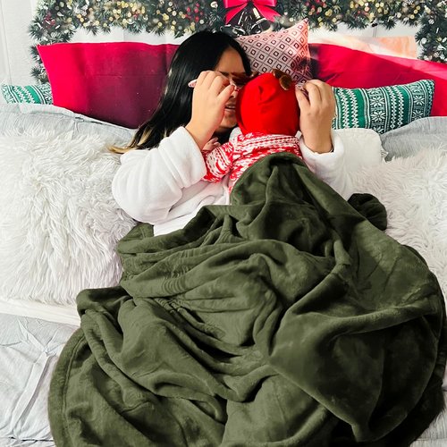 Bedsure GentleSoft Fleece Blanket - Twin Size Olive Green | 300GSM Lightweight Plush Cozy Blanket (60x80 inches)