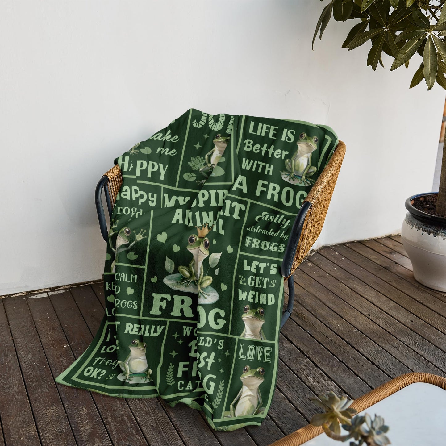 Bariceneth Frog Gifts, Frog Blanket 50" X 60", Frog Gifts for Women, Funny Frog Stuff, Frogs Birthday Decorations Throw