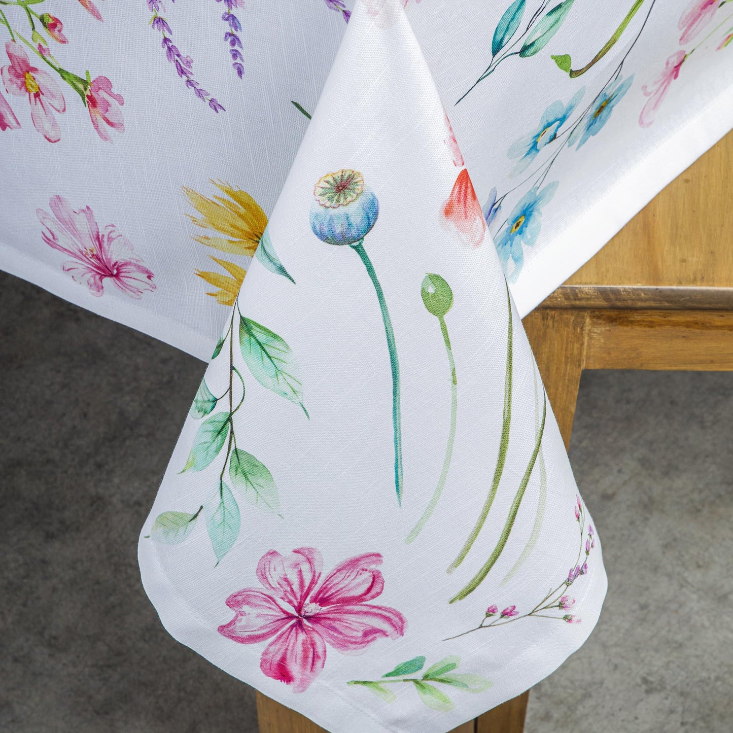Maison d' Hermine Table Cloth Rectangle Table 100% Cotton 54 x 72 Inches Tablecloth Reusable Decorative for Dining Kitchen Room Farmhouse Home Gifts for Mothers Day Spring Summer - Just Floral