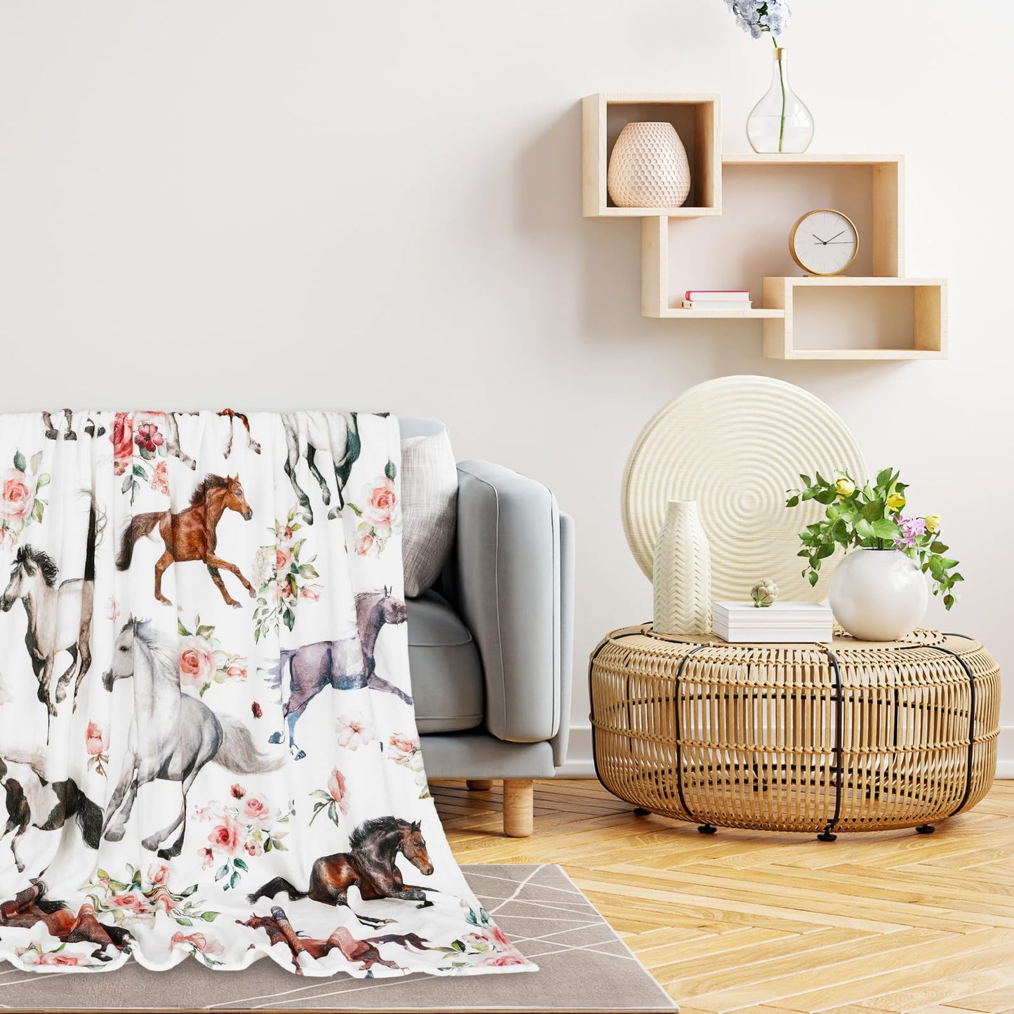 JarThenaAMCS Floral Horse Fuzzy Blanket 60 x 50 Inch Farmhouse Throw Blanket Watercolor Flower Cow Soft Cozy Flannel Blankets for Home Chair Sofa Couch Bed