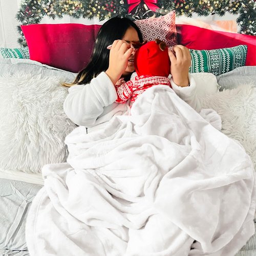 Bedsure GentleSoft Fleece Blanket - Cozy California King Size in White, 102x96 Inches, Plush & Lightweight