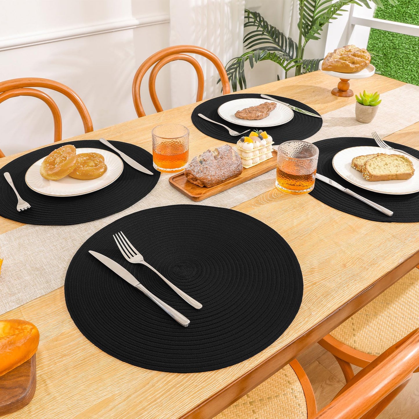 SHACOS Round Braided Placemats Set of 8 Washable Cotton Polyester Woven Round Table Mats for Dining Tables 15 inch (Black, 8)