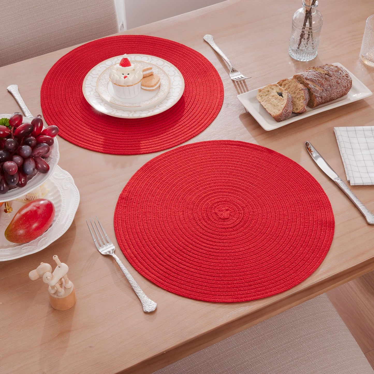 SHACOS 15 inch Round Placemats Set of 6 Braided Non Slip Washable Place Mats for Dining Tables Kitchen Table Mats Home Wedding Party Decor (Red, 6)