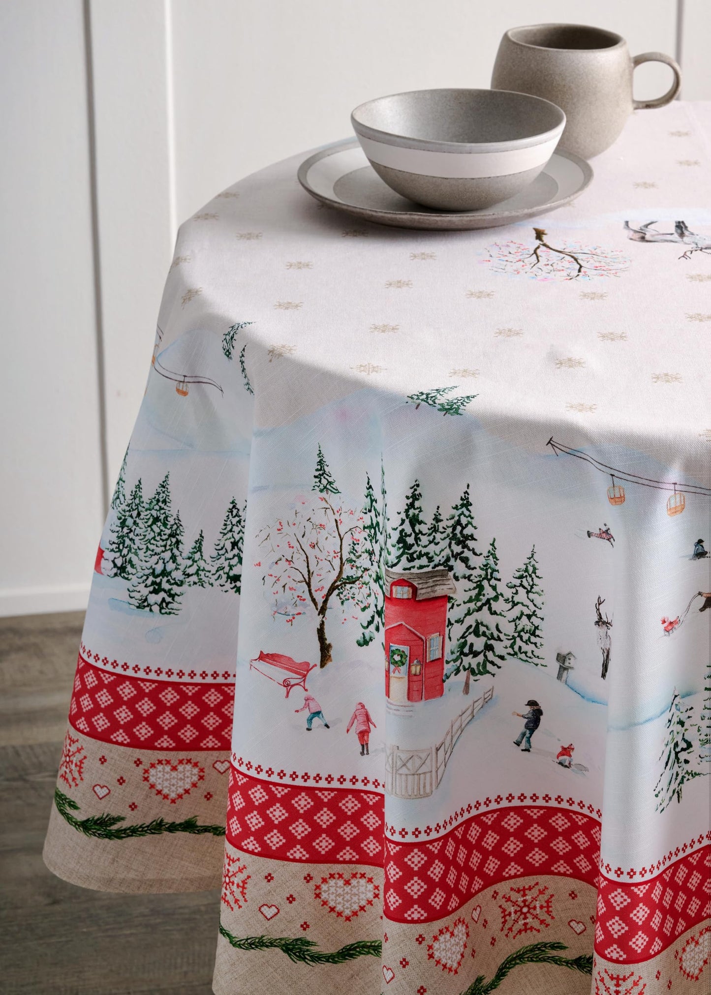 Maison d' Hermine Table Cloth Round Table 100% Cotton 63 Inches Fall Tablecloth Reusable Everyday Use for Thanksgiving Christmas Decorations Dining Farmhouse Party (Rural Christmas)
