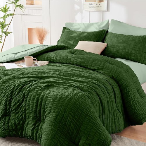 HYMOKEGE Queen Comforter Set - Luxury 7-Piece Bedding Set in Dark Green/Sage Green | All-Season Seersucker Design
