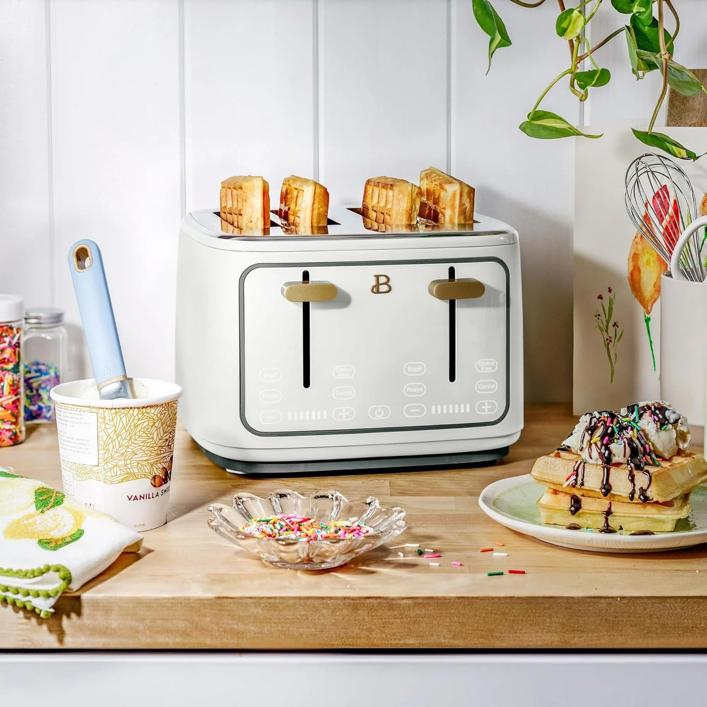 Skiennix 4-Slice Toaster - Touch Control Panel, 1800W Fast Heating, Extra Wide Slots | White Icing