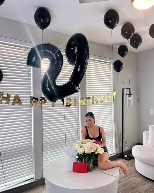 Black Number 2 Balloon - 40 Inch 2nd Birthday Decoration for Toddlers | Sparkling Party Decor