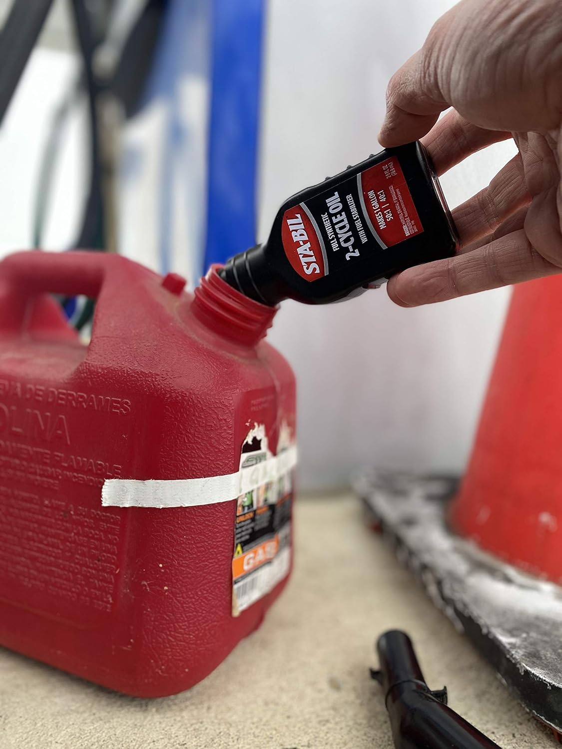 STA-BIL Full Synthetic 2-Cycle Oil - Fuel Stabilizer for 12 Months Protection - 1 Gallon, Low Smoke Formula