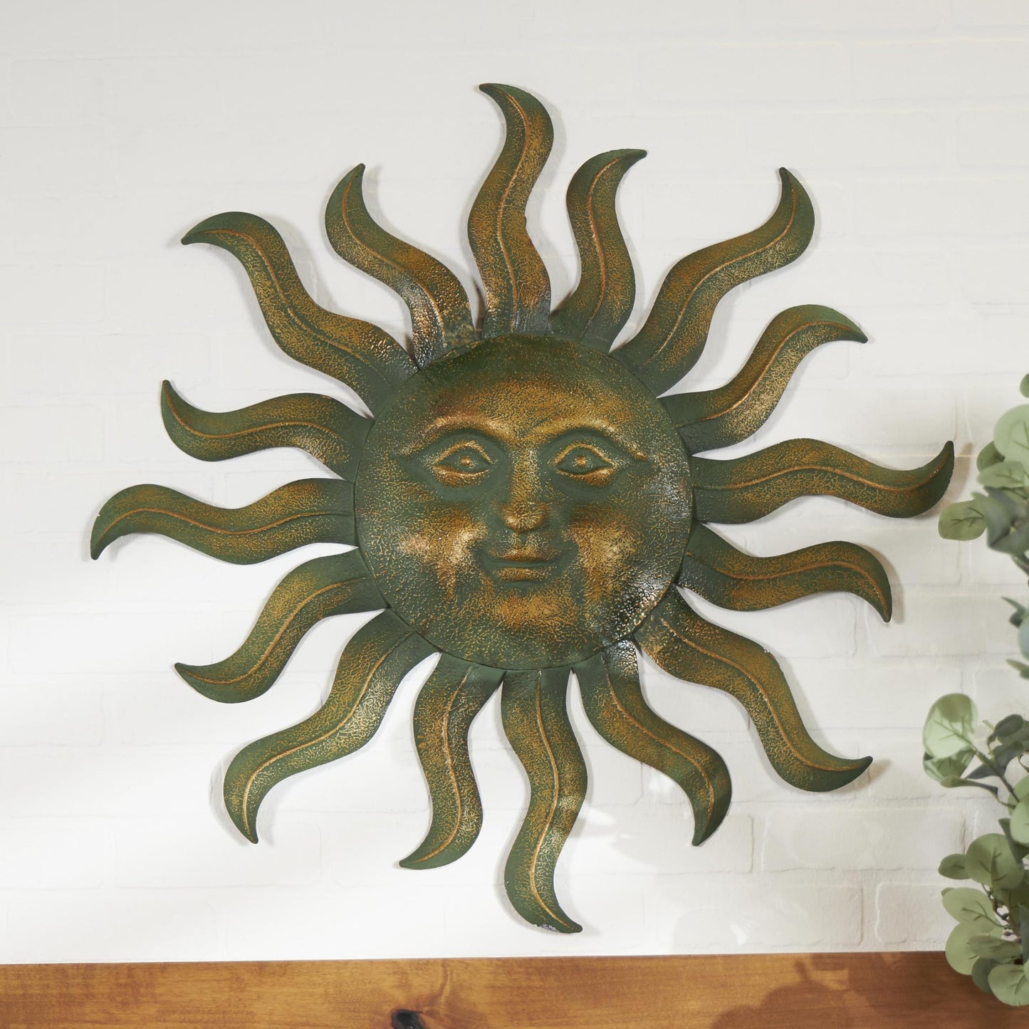 Deco 79 Metal Sun Home Wall Decor Wall Sculpture with Smiling Face and Curved Rays, Wall Art 33" x 1" x 33", Copper