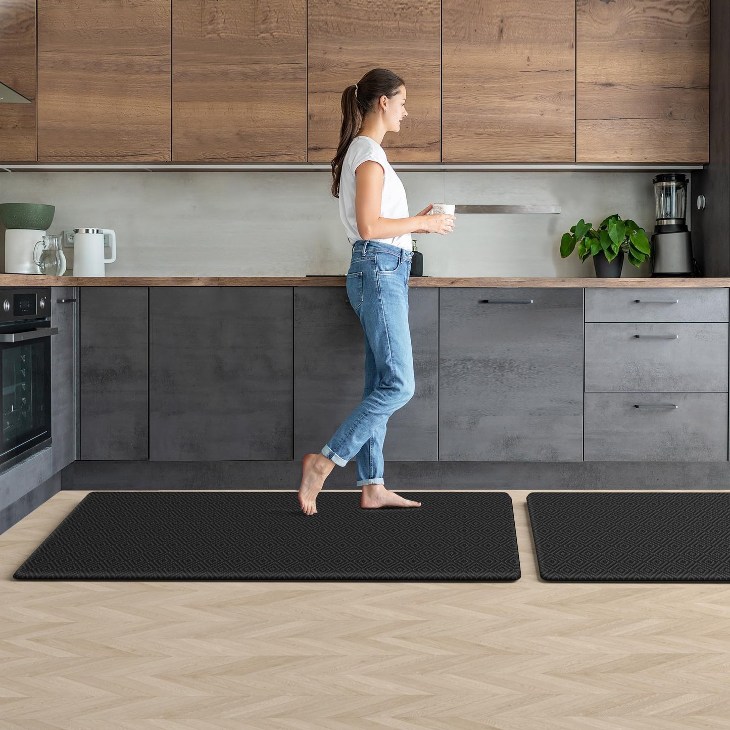 Mattitude Kitchen Mat 2PCS Kitchen Rugs Cushioned Anti-Fatigue Rug Waterproof Standing Desk Mat Kitchen Mats for Floor Kitchen Rug Set for Kitchen, Sink, Office 17.3"×30"+17.3"×47"-0.47inch Black