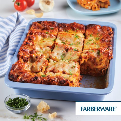Farberware Easy Solutions Nonstick Bakeware Rectangular Cake Pan, 9 Inch x 13 Inch with Portion Marks - Blue