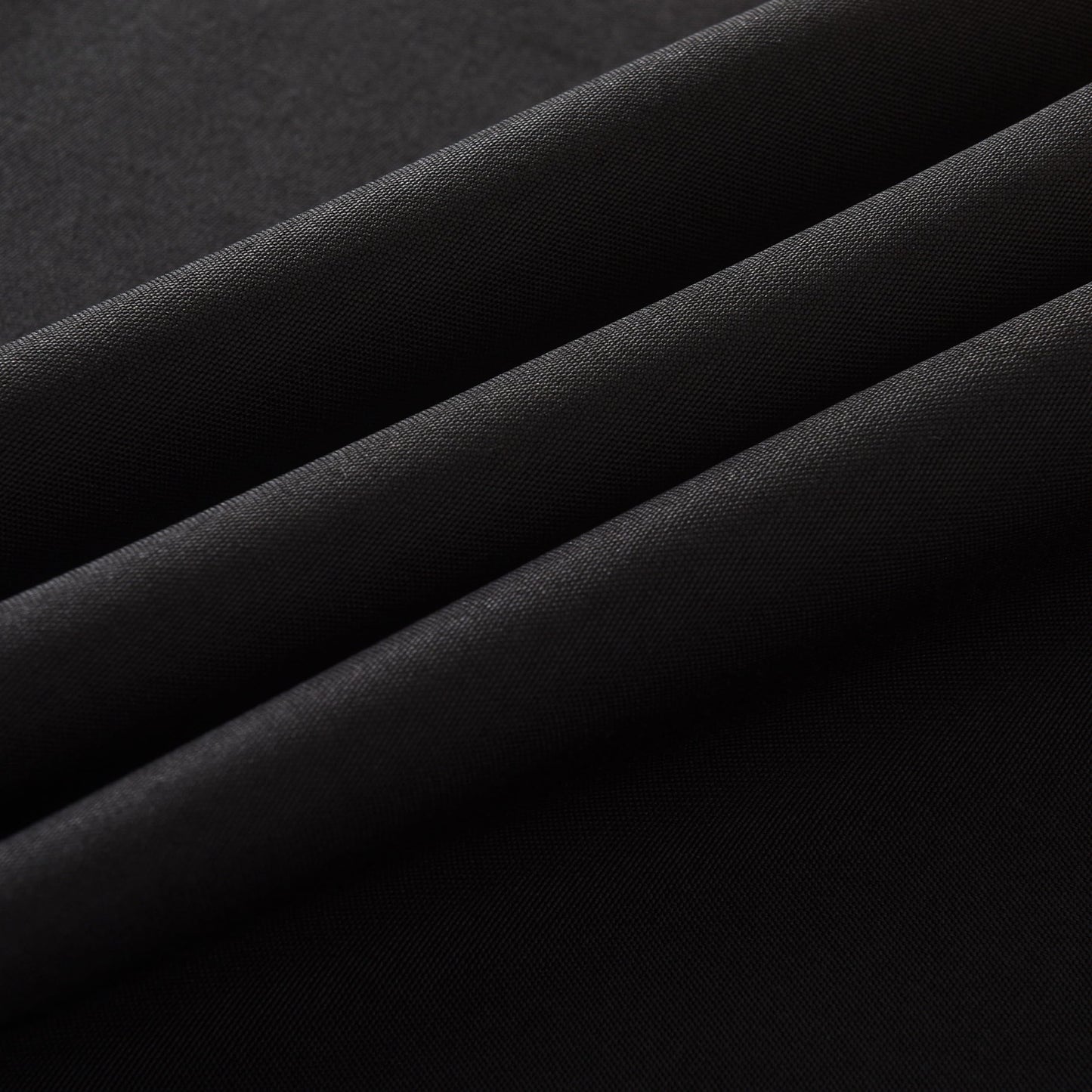 ZarzaaSik 2-Pack 90x132 inch Black Table Cloths, Solid Stain and Wrinkle Resistant Oblong Tablecloth, Premium Plain Weave Polyester Fabric Rectangle Table Linen Covers for Hotel, Wedding