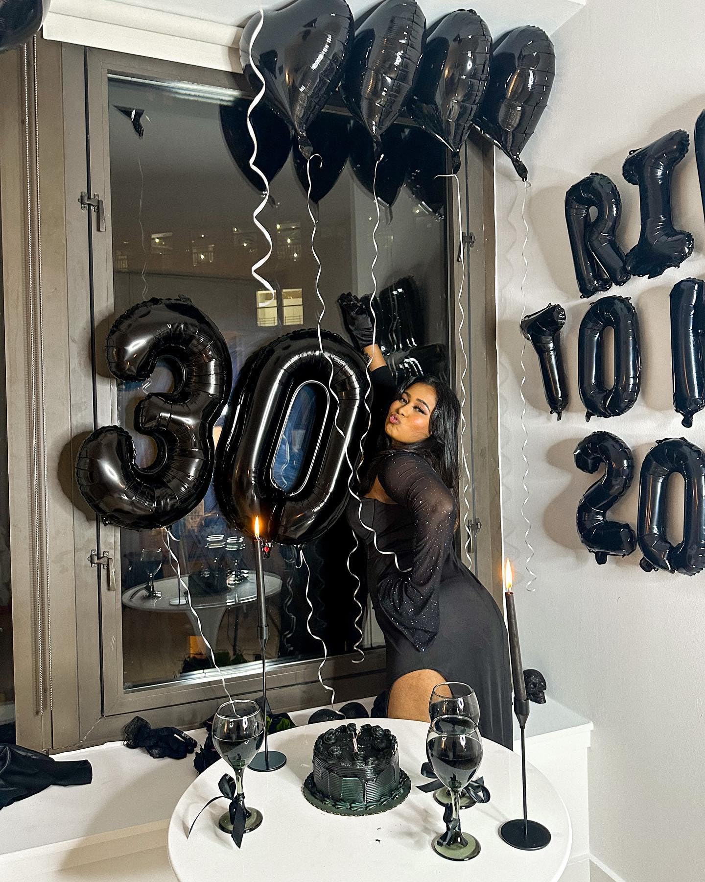 Black Number 18 Balloon 40 Inch, 18th Birthday Party Decorations for Children, Giant 18 Foil Balloon for Party Supplies