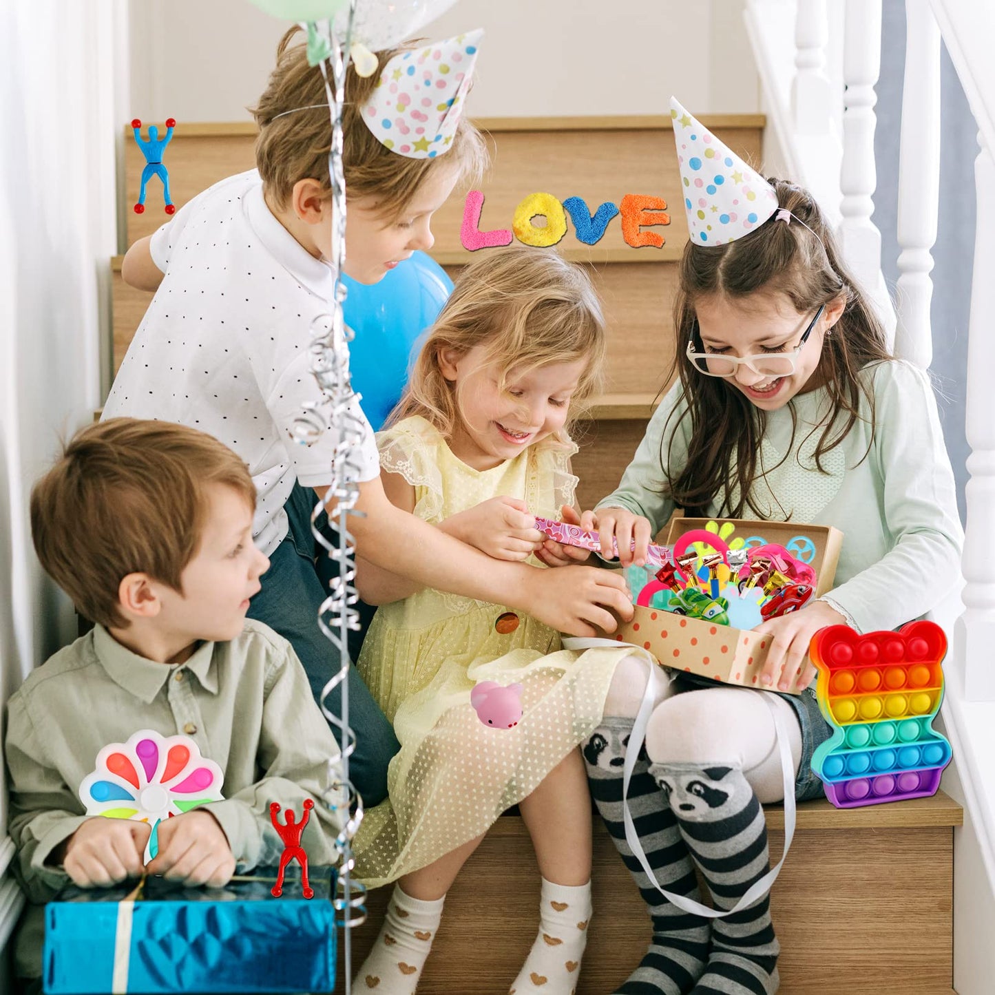 160 pcs Fidget Toys Pack, Party Favors For Kids 8-12 Mini Autism Sensory Toy Goodie Bag Pinata Stuffers Treasure Box School Prizes Birthday Party Supplies Halloween Treat Xmas Gifts For Boys Girls 4-8