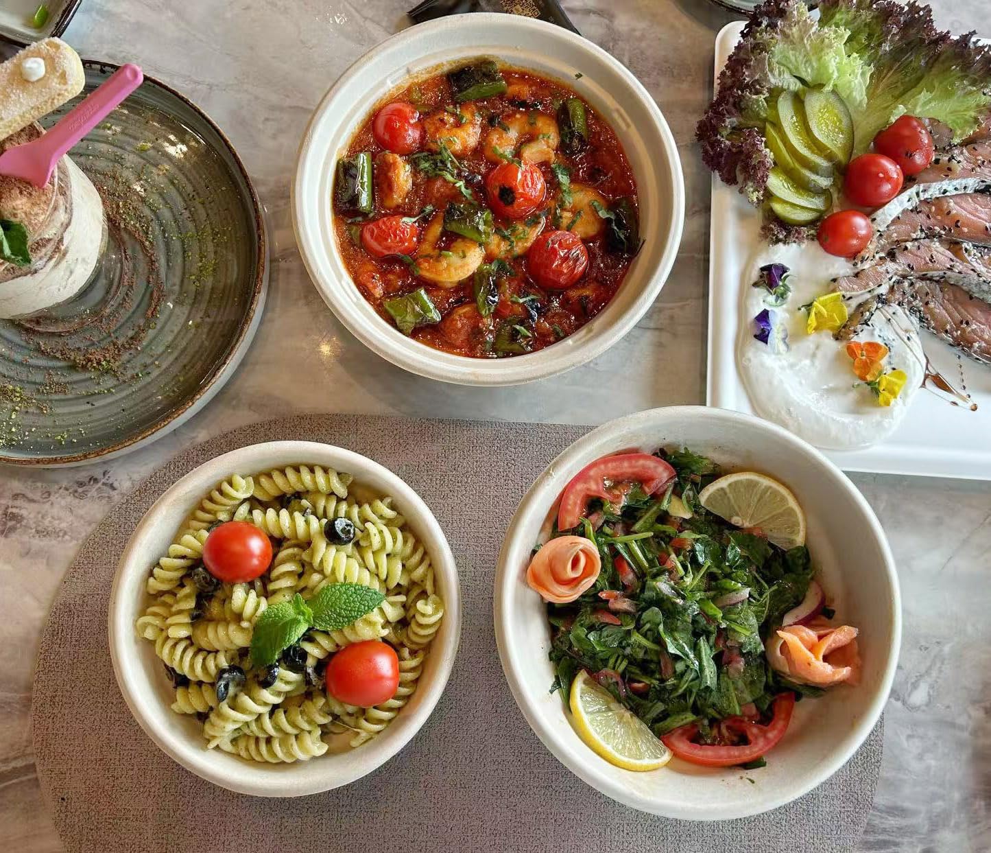 GreenWorks 100 Count 32 OZ Compostable Bowls, Natural Biodegradable Bagasse and Bamboo fiber Paper Bowls