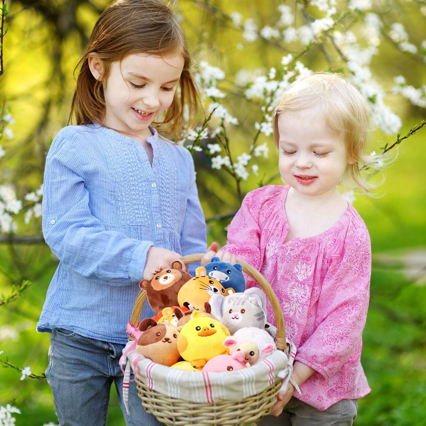 Halloscume 18 Pcs Mini Stuffed Animals Bulk 3.15 Inch Small Plush Farm Jungle Animal Ornament Set for Valentine's Day Exchange School Prizes Easter Egg Fillers Basket Stuffers Birthday Party Favors