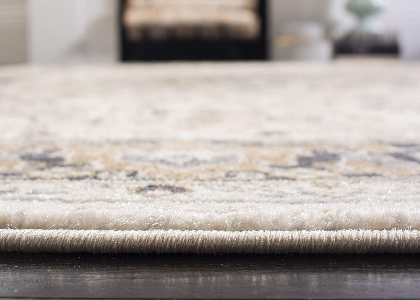 SAFAVIEH Lyndhurst Collection Runner Rug - 2'3" x 12', Cream & Navy, Traditional Oriental Design, Non-Shedding & Easy Care, Ideal for High Traffic Areas in Living Room, Bedroom (LNH334K)