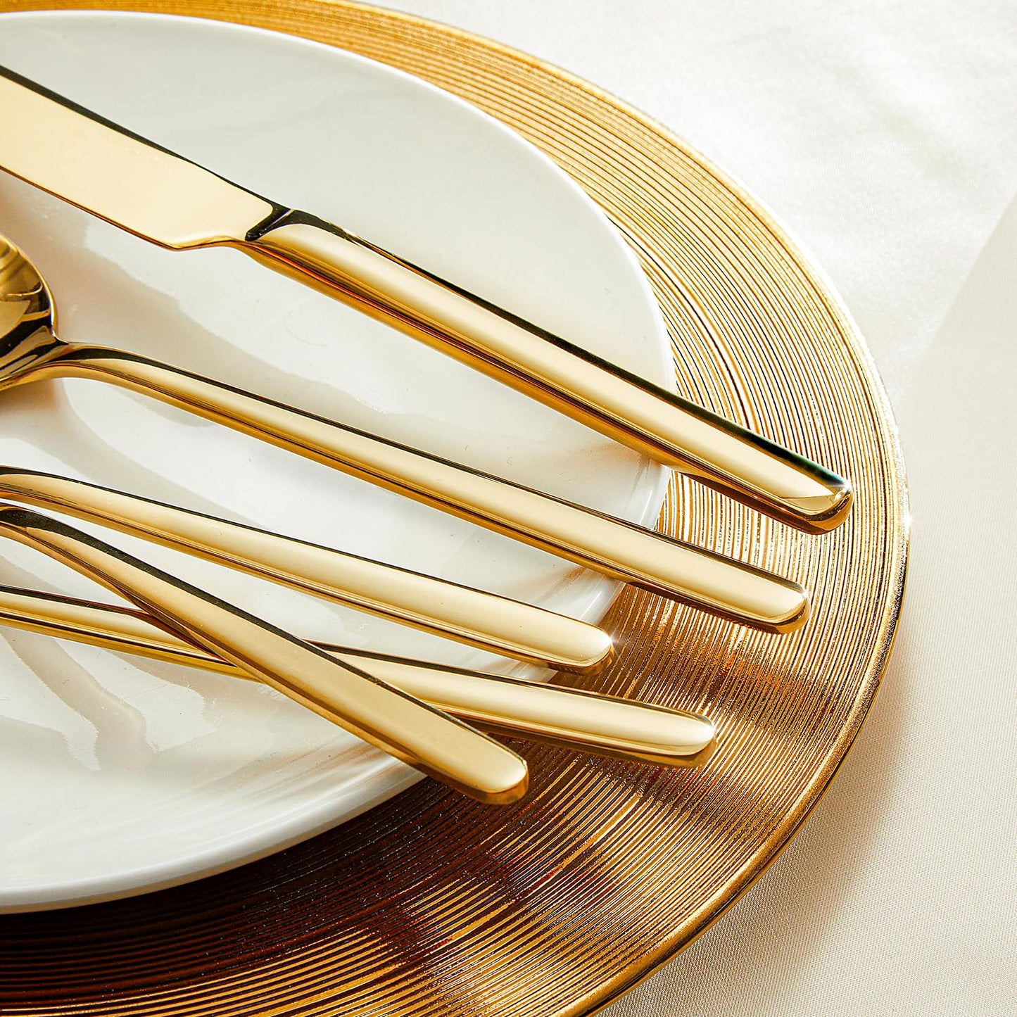 KINGSTONE Gold Silverware Set, 40 Piece Flatware Cutlery Set for 8, 18/10 Stainless Steel Silverware Mirror Polished Dishwasher Safe for Home, Restaurant, Wedding, Party(Gold, 40 pieces for 8)