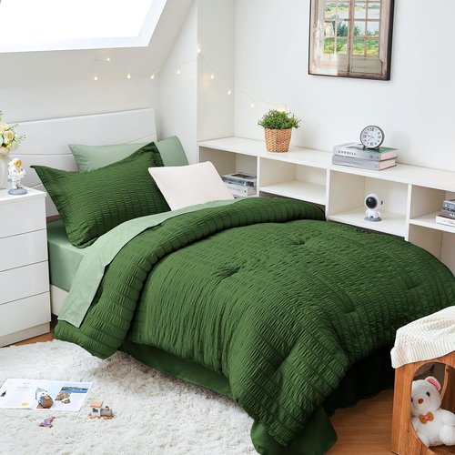 HYMOKEGE Twin XL Comforter Set - Luxury 5-Piece Seersucker Bedding in Dark Green/Sage Green