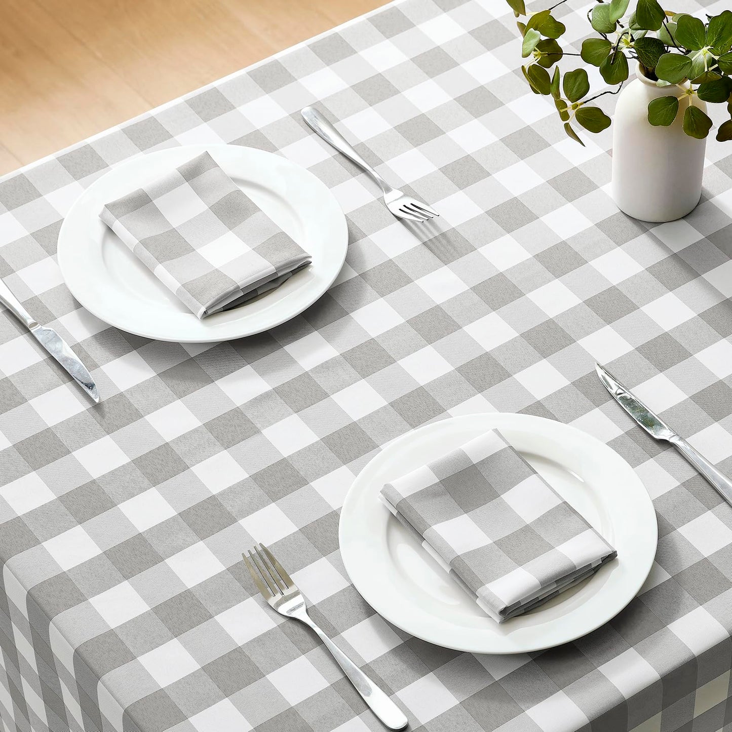 Veblandy Checkered Tablecloth Rectangle Waterproof Gingham Table Cloth Washable Buffalo Plaid Table Cover Wrinkle Free for Kitchen, Dining and Outdoor Picnic, 52 x 70 Inch, Light Grey and White
