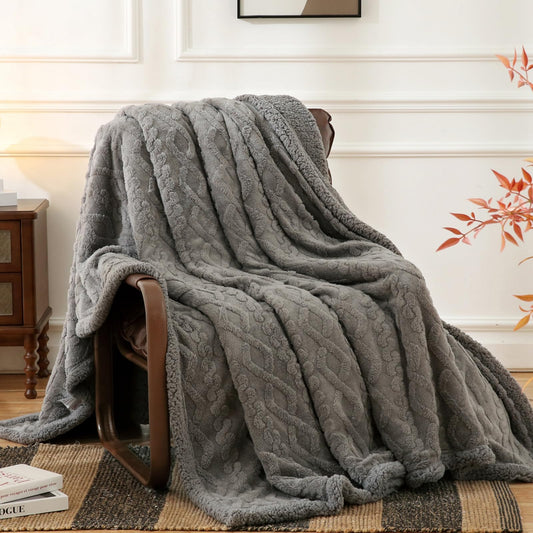 PU MEI Sherpa Throw Blanket for Couch Sofa 60”*80”- Fleece Tufted Fuzzy Soft Cozy Blanket for Bed, Thick Warm Blanket for All Seasons, (Dark Grey, 60"*80")