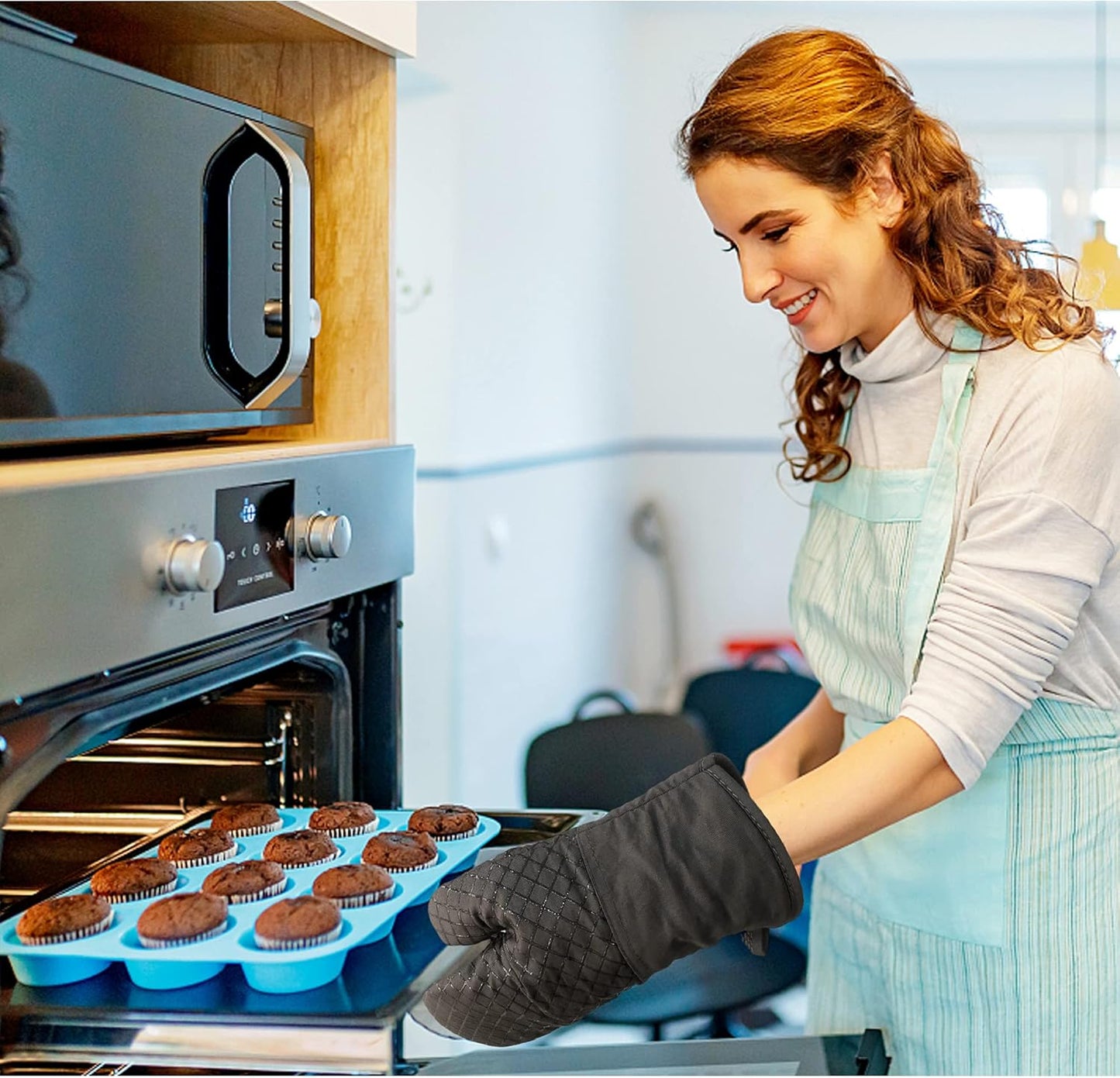 Skiennix Oven Mitts Set - 4 Pcs High Heat Resistant Kitchen Mitts & Pot Holders | Grey, Silicone Non-Slip