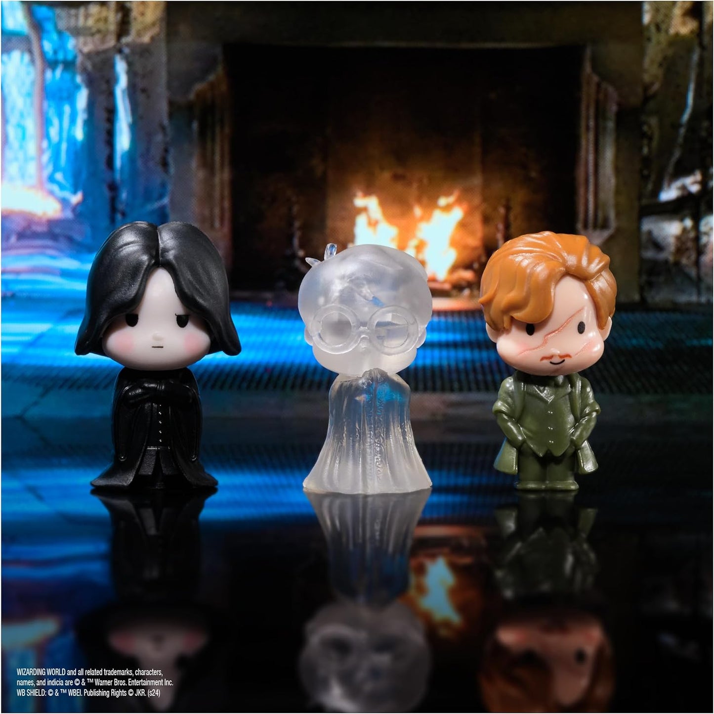 Wizarding World Harry Potter Glow in The Dark Advent Calendar 2024 - 24 Surprise Toys for Ages 6+