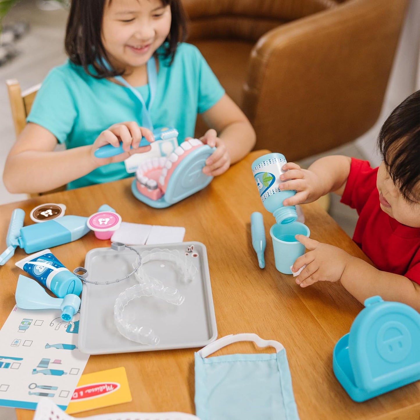 Melissa & Doug Dentist Play Set - 25-Piece Super Smile Kit with Oversized Teeth & Tools for Kids 3+